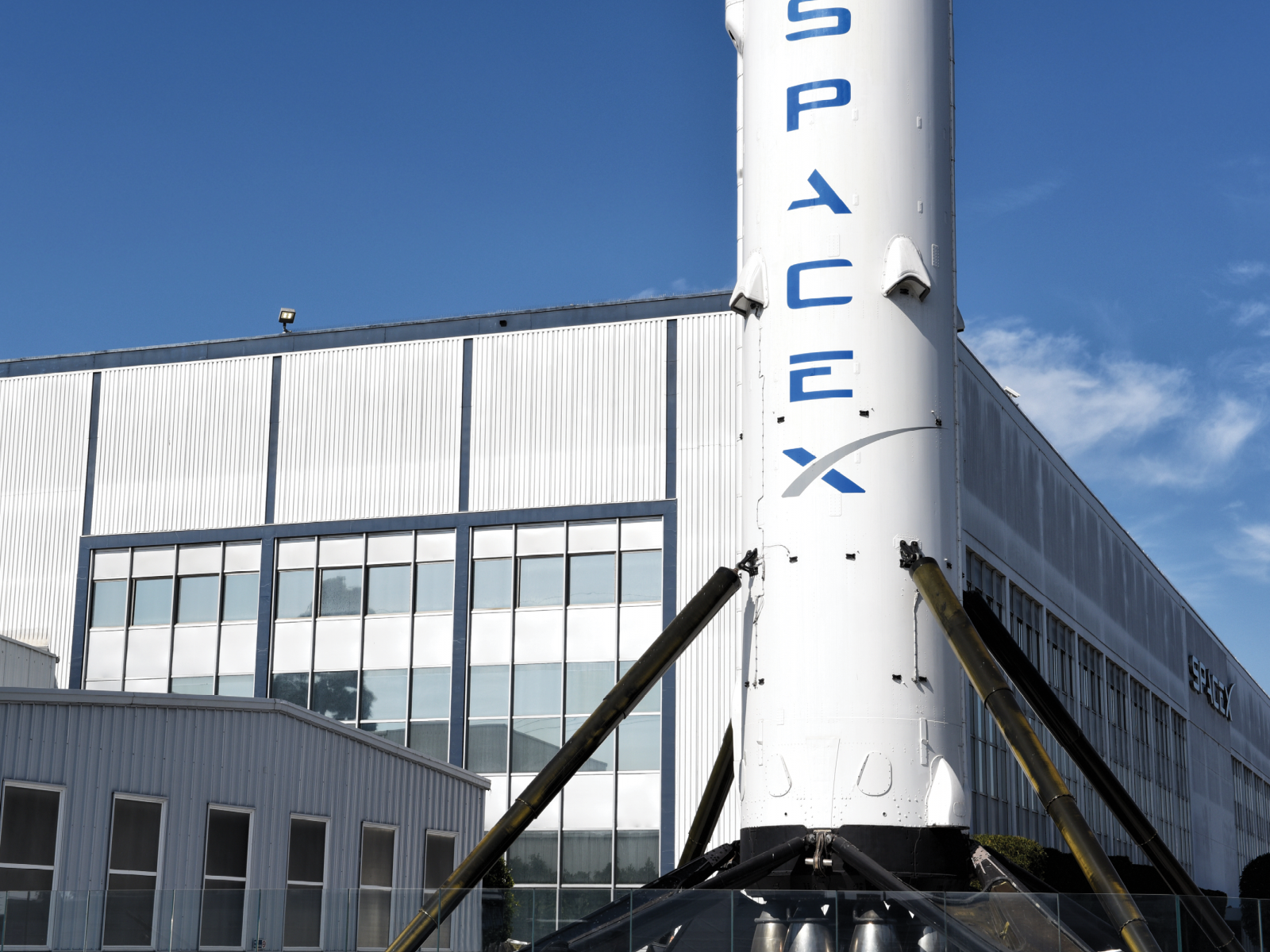 Technology and the History of Commercial Spaceflight